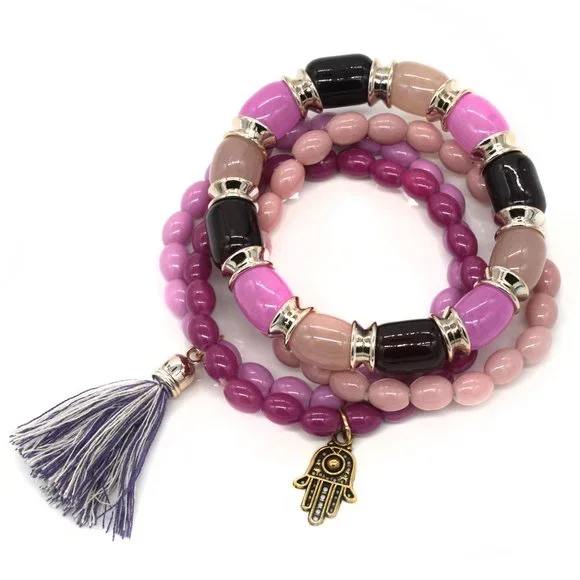Bracelet with 4 strands and charm with color tassel. OS. - Picture 2 of 2